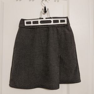 Grey Uniqlo skirt